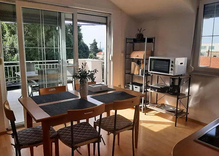 Apartments Luna