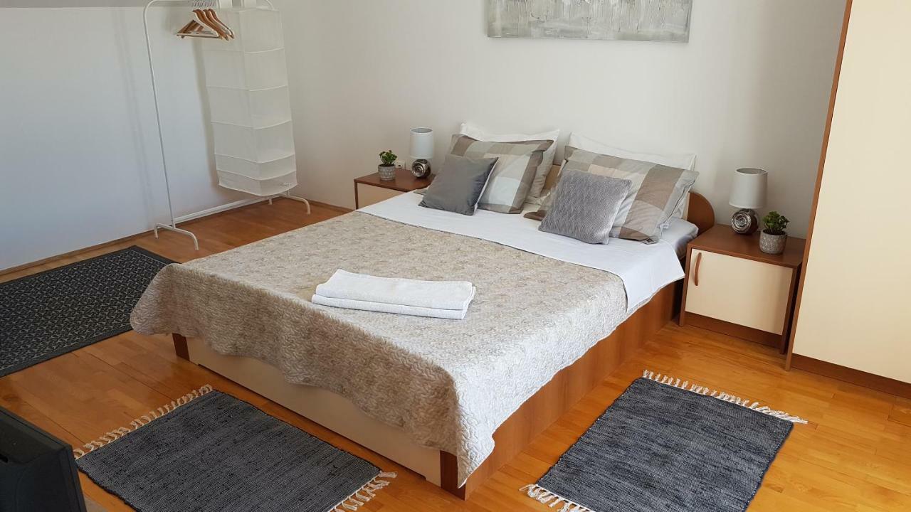 Luna Apartment
