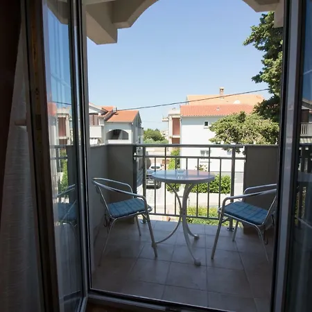 Apartments Luna Sveti Filip i Jakov Exterior photo